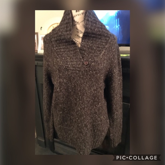 L.L. Bean Sweaters - EUC LL BEAN Pullover Sweater - Size Large Regular